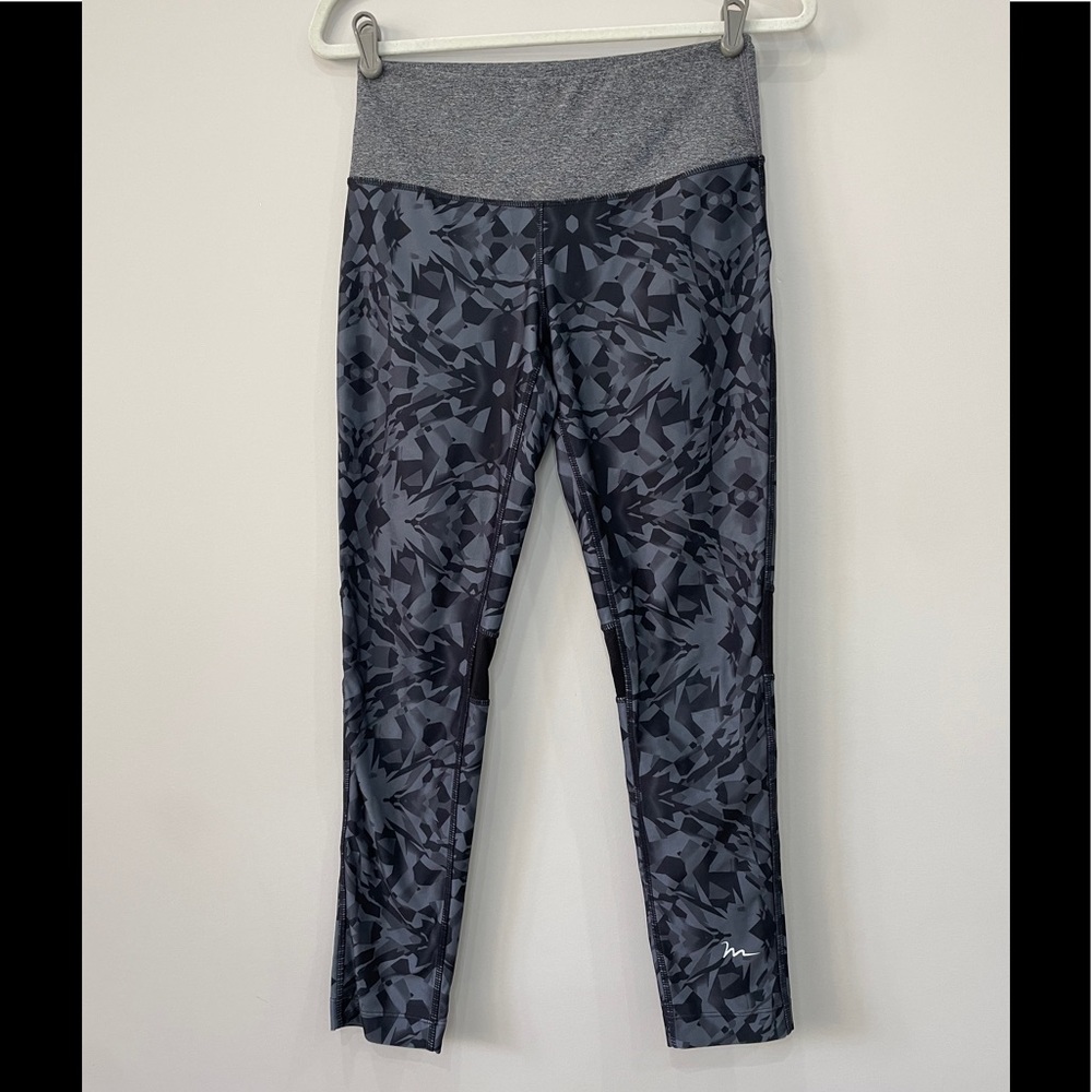FREE MOTION Aztecs print leggings